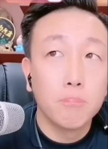 二狗连麦爆料视频大全,揭秘视频大全背后的精彩瞬间  第3张